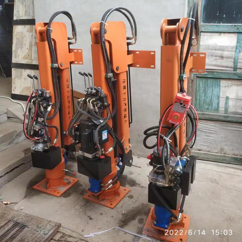 肥乡区重汽蓝牌随车吊 3.2吨 国六动力强 液压驱动 农用自卸起重机